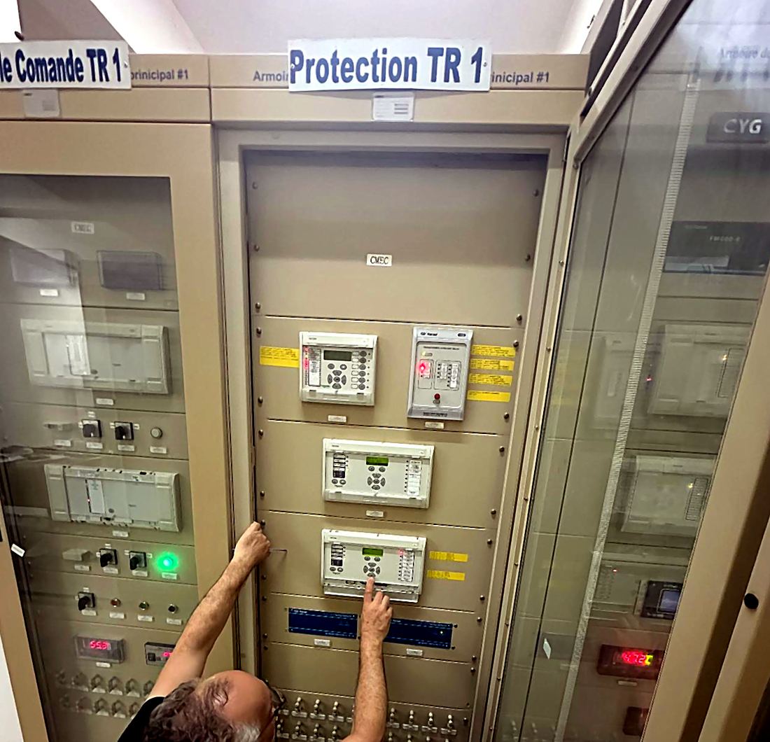 armoire de protection du transformateur TR1