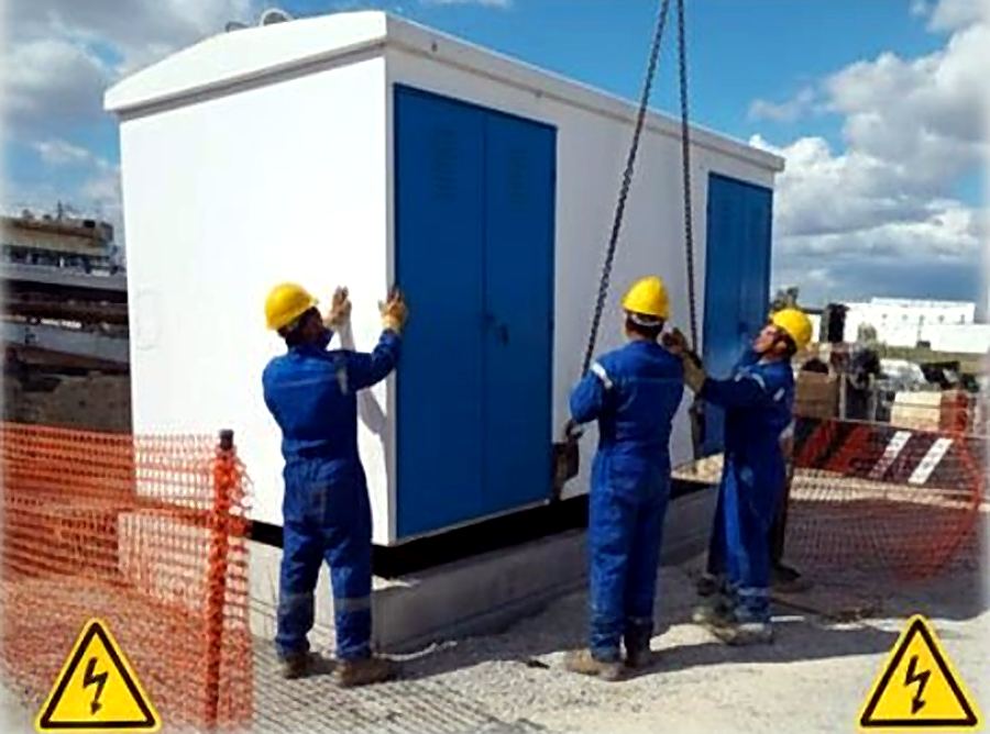 levage et pose d'un poste préfabriqué